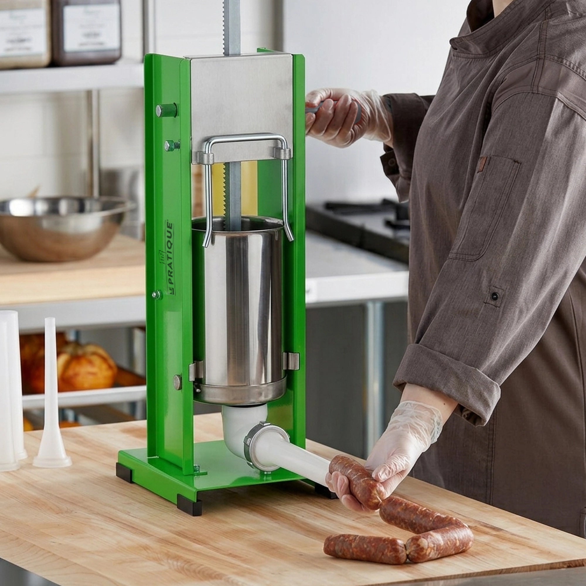 Le Pratique - Worstenvuller Verticaal 5L - RVS cilinder 2 snelheden - sfeerbeeld
